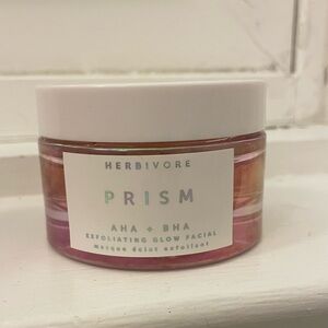 Prism facial